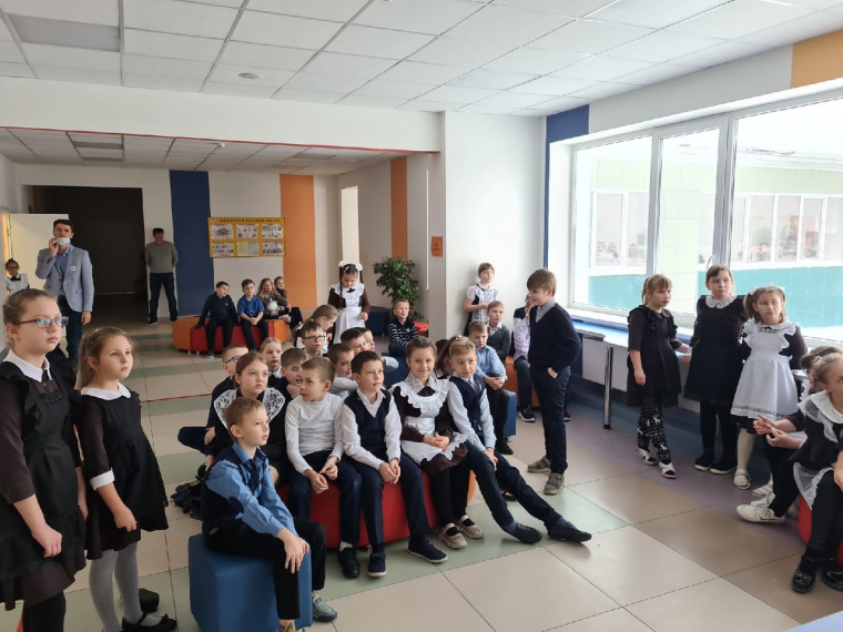 Перемена в школе.